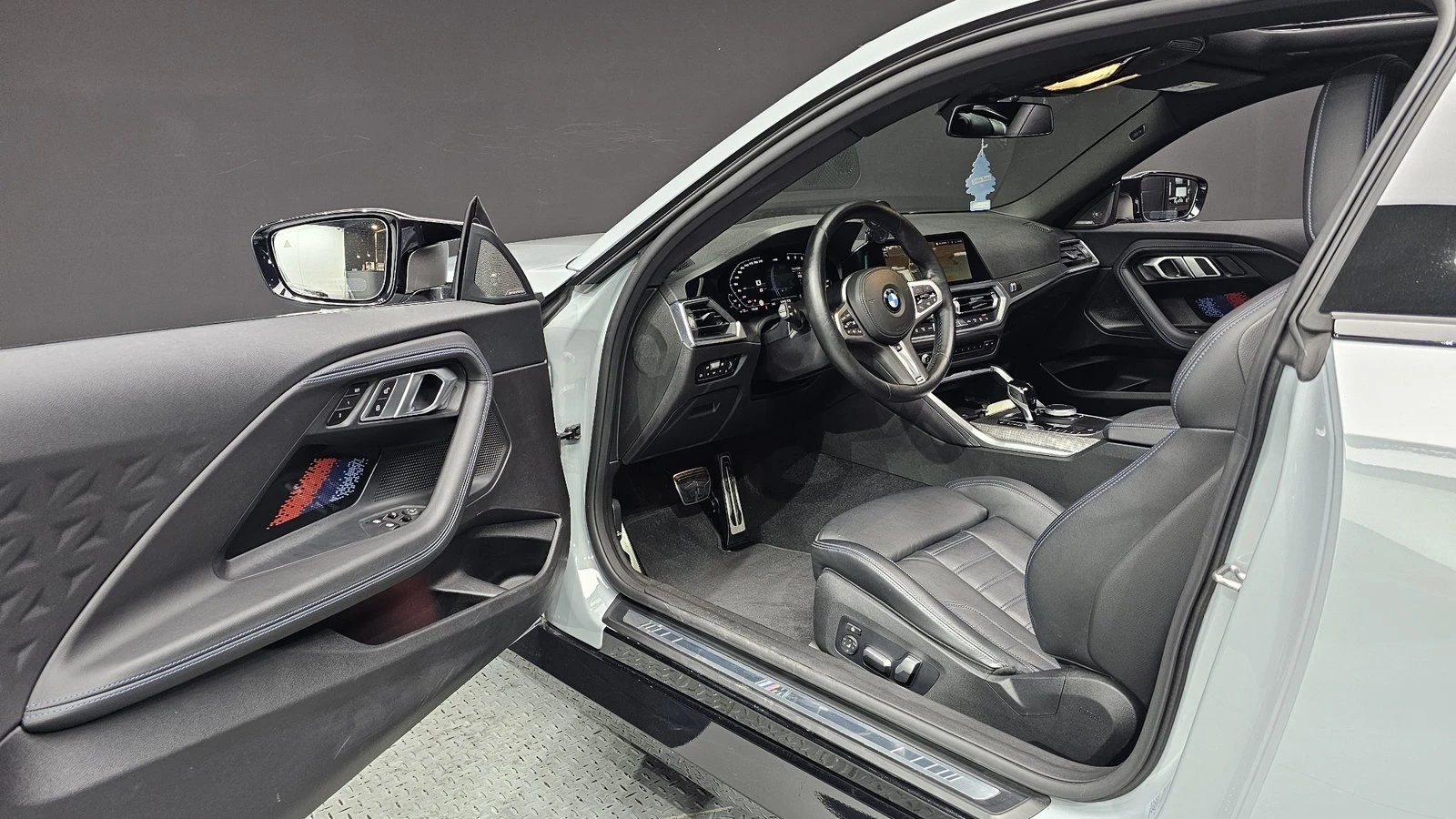 BMW 240 ЛЮК* HUD* 360* KEYLESS* ПОДГРЕВ ВОЛАН* КРАЙНА ЦЕНА, снимка 10 - Автомобили и джипове - 55243920