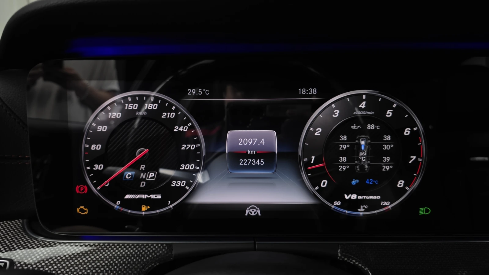 Mercedes-Benz E 43 AMG 360* DIS* ОБДУХ* МАСАЖ* HUD* FULL* КРАЙНА ЦЕНА, снимка 8 - Автомобили и джипове - 55301304