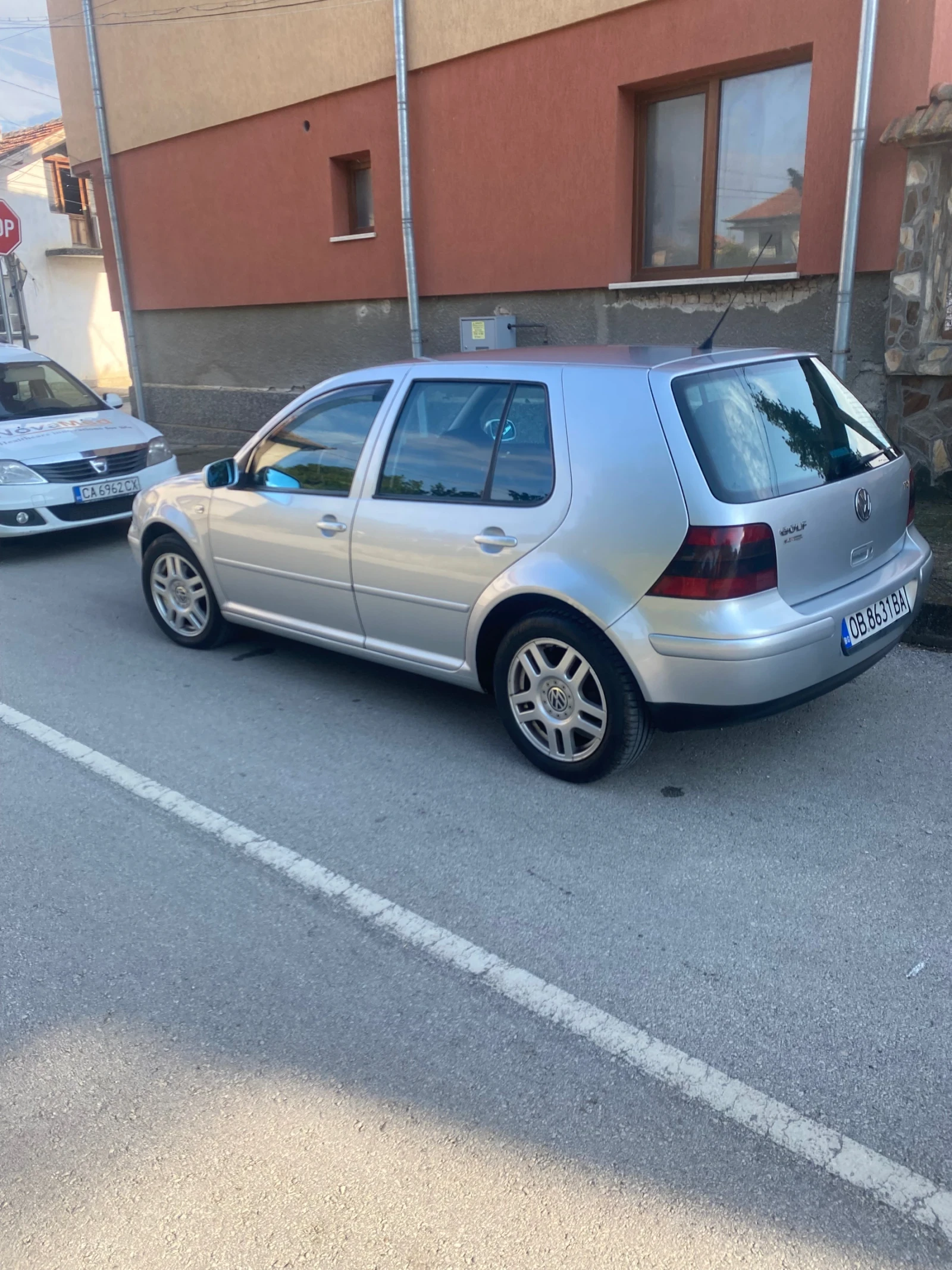 VW Golf, снимка 6 - Автомобили и джипове - 55409699