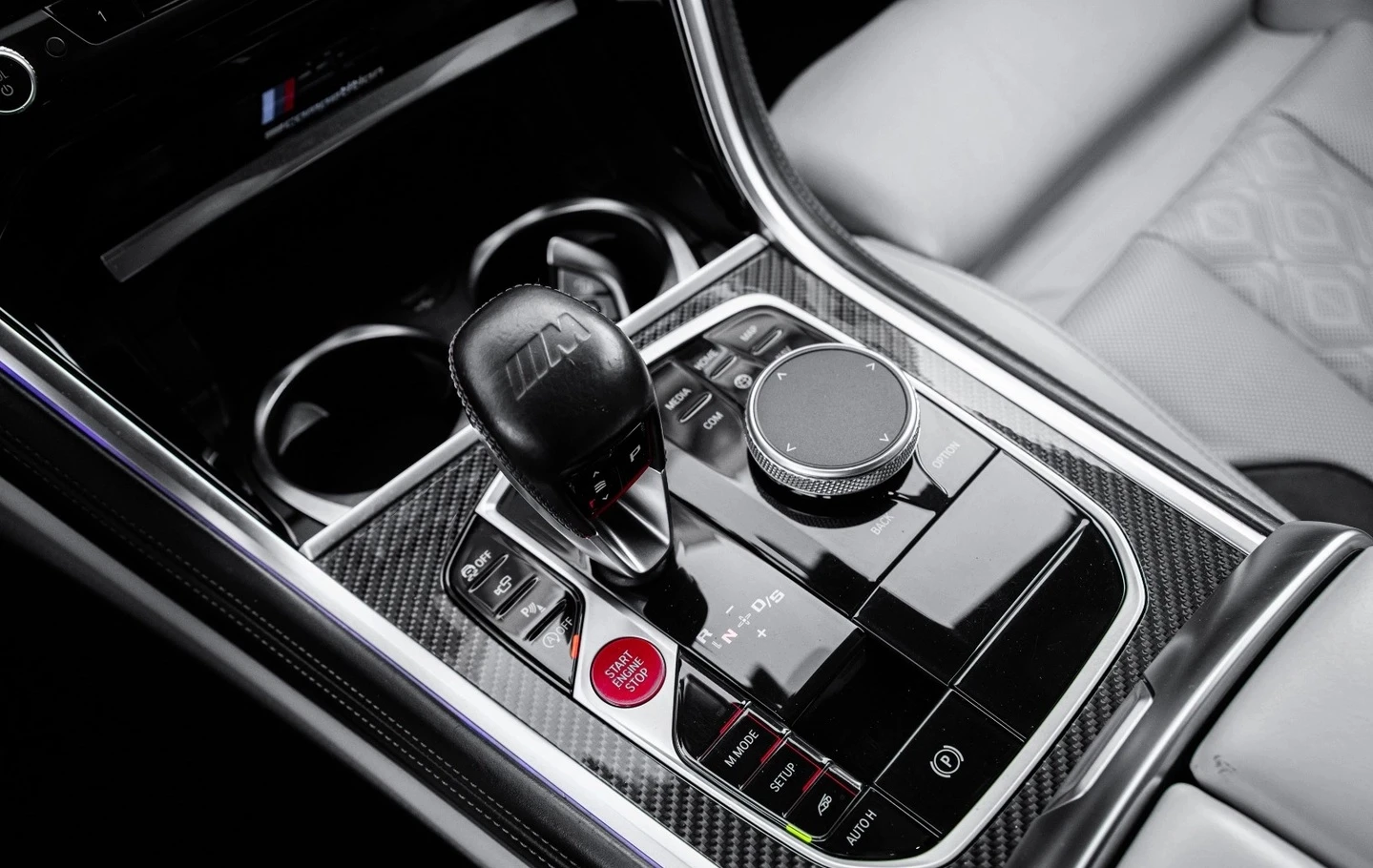 BMW M8 Competition xDrive Gran Coupe , снимка 6 - Автомобили и джипове - 56127290