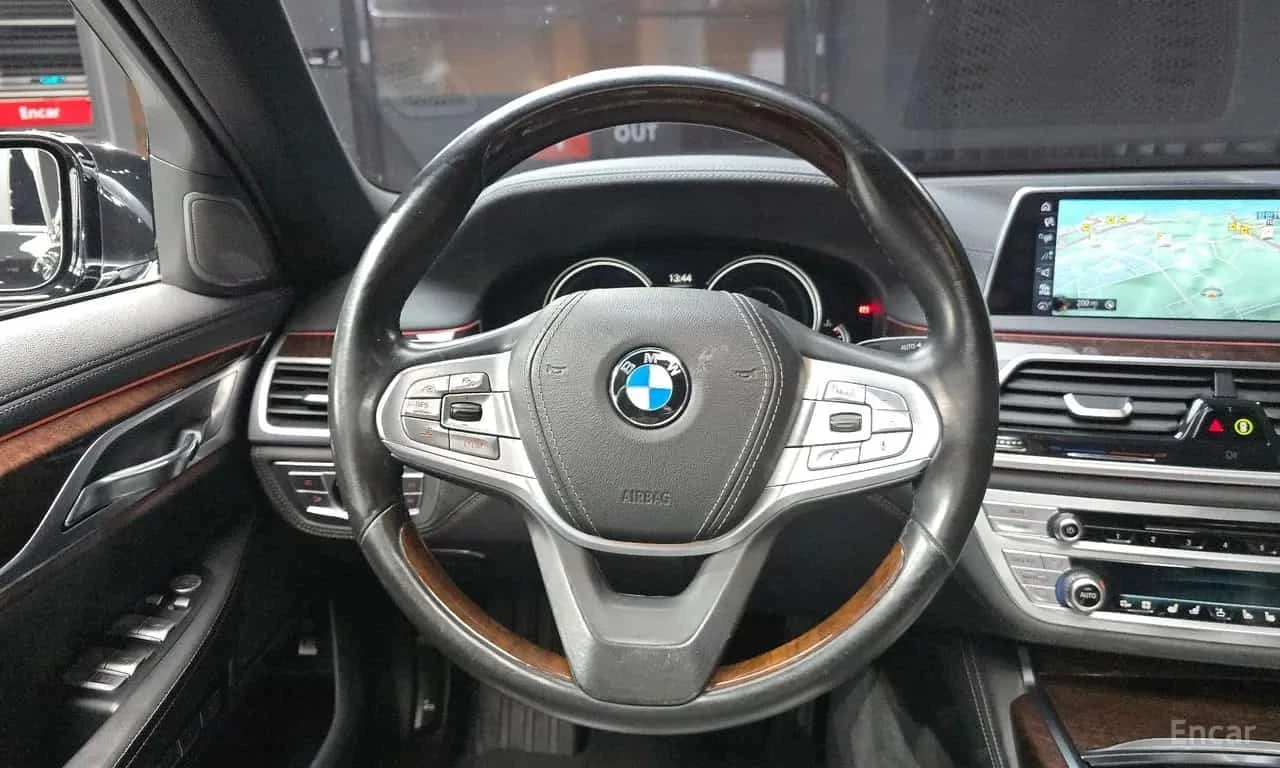 BMW 730 Ld xDrive | АВТОФИНАНСИРАНЕ | ЦЕНА ДО БЪЛГАРИЯ, снимка 13 - Автомобили и джипове - 56167371
