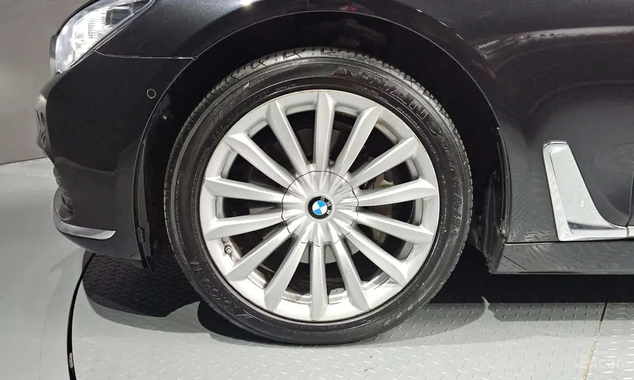 BMW 730 Ld xDrive | АВТОФИНАНСИРАНЕ | ЦЕНА ДО БЪЛГАРИЯ, снимка 5 - Автомобили и джипове - 56167371