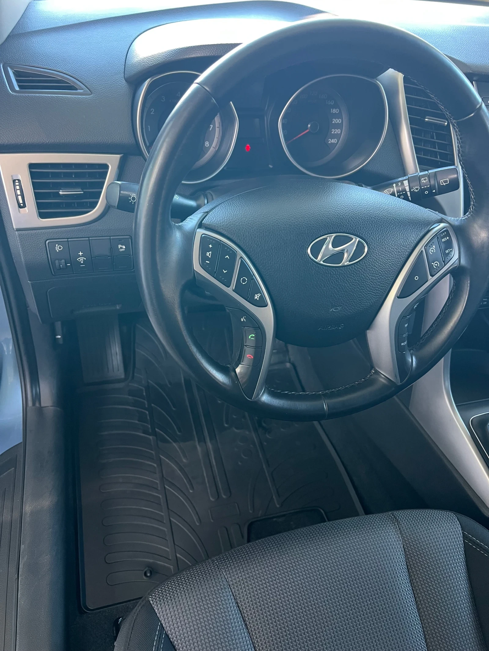 Hyundai I30 1.4 benzin TOP | Mobile.bg � ����������� 5