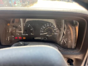 Jeep Cherokee 4.0 бензин / автоматик , снимка 7