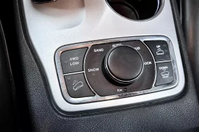 Jeep Grand cherokee SUMMIT* 8ZF* DISTRONIC* ПАНОРАМА* ОБДУХВАНЕ* 4Х4 - 25900 лв. / 13242.46 € - 16301465 11