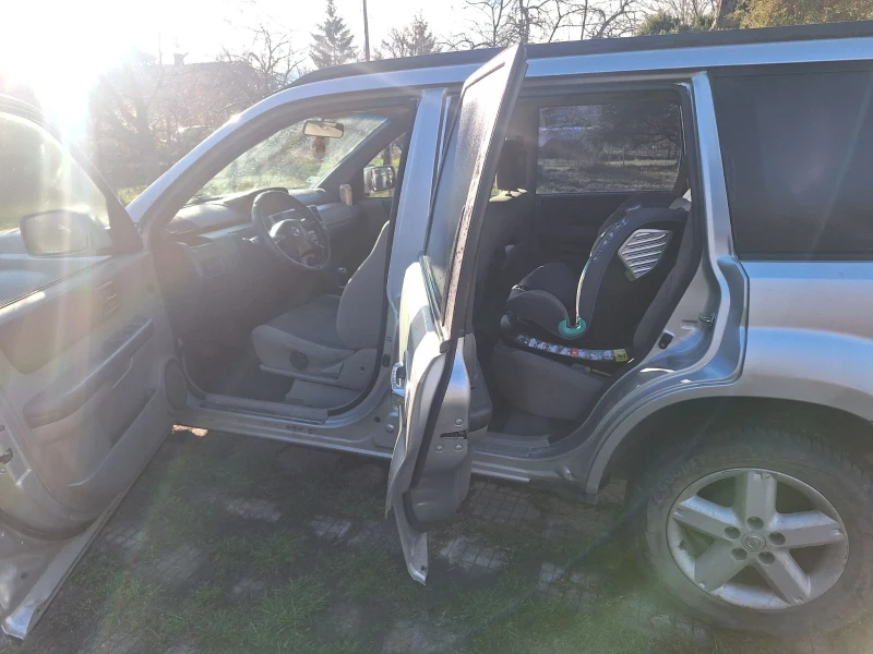 Nissan X-trail, снимка 13 - Автомобили и джипове - 51900630