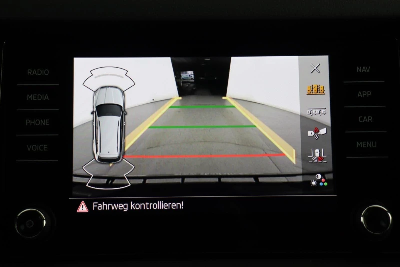 Skoda Kodiaq 2.0TSI* RS* 4X4* DSG* DISTR* MEMORY* CAM* LED* CAR, снимка 13 - Автомобили и джипове - 52441312