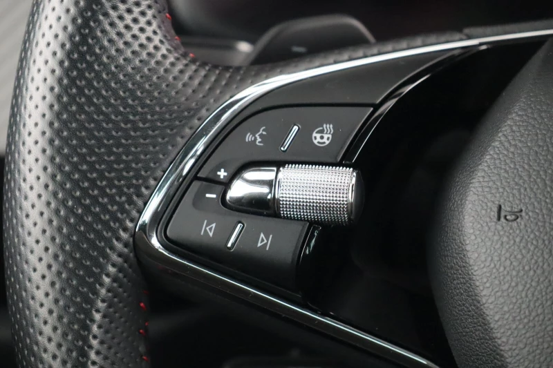 Skoda Kodiaq 2.0TSI* RS* 4X4* DSG* DISTR* MEMORY* CAM* LED* CAR, снимка 11 - Автомобили и джипове - 52441312