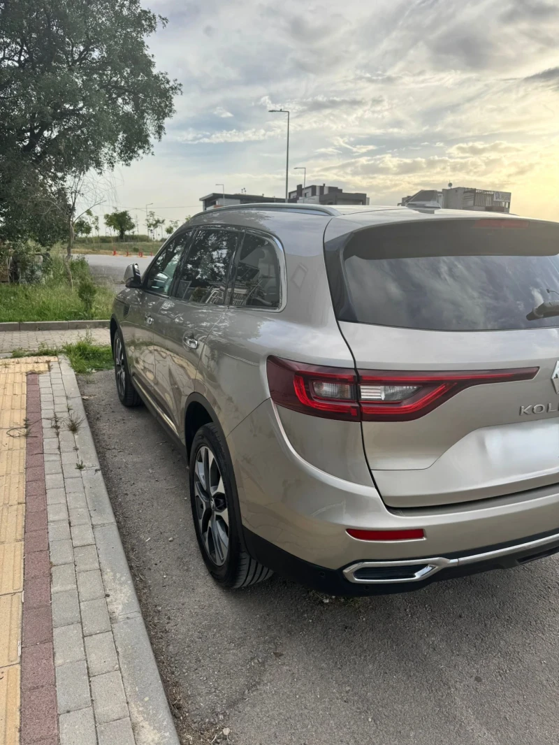 Renault Koleos 2, 0dci4x4 Avtomatik Panorama Швейцария , снимка 4 - Автомобили и джипове - 52916426