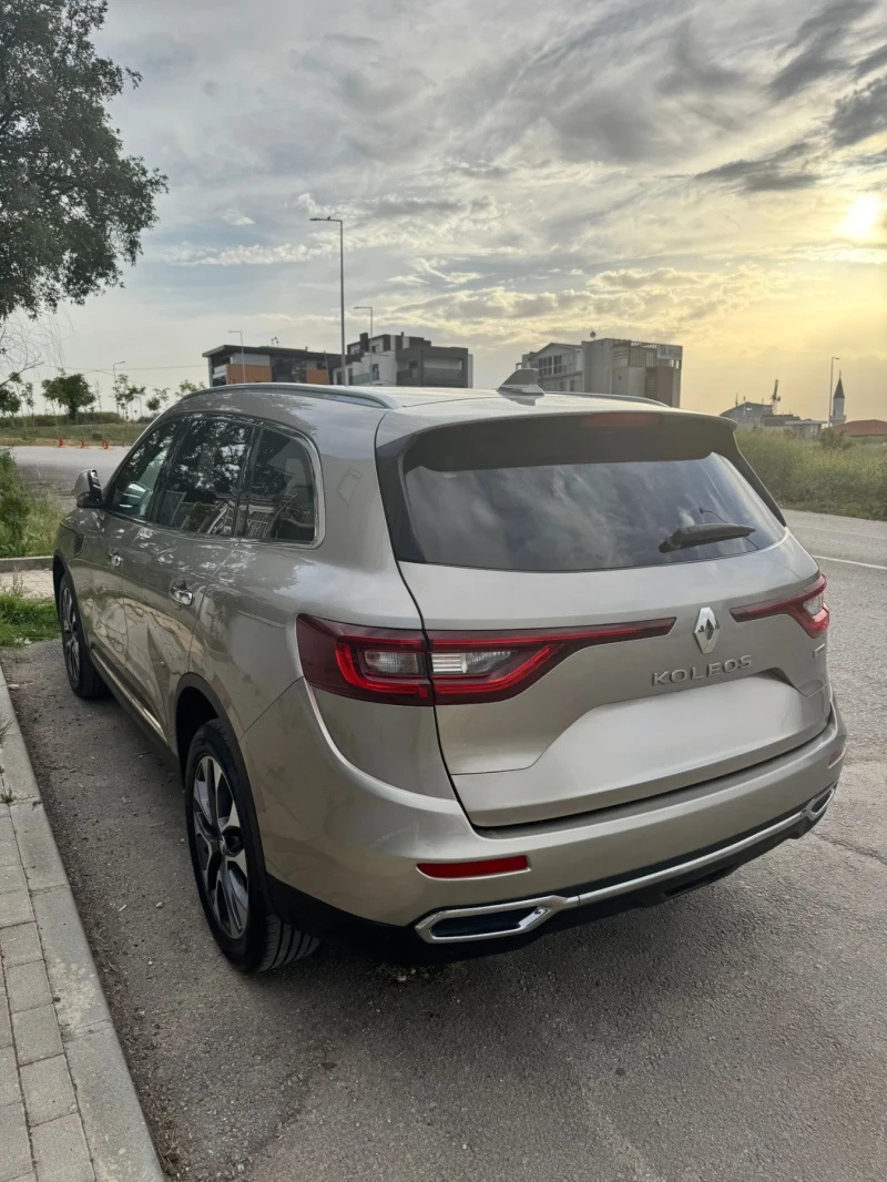 Renault Koleos 2, 0dci4x4 Avtomatik Panorama Швейцария , снимка 6 - Автомобили и джипове - 52916426