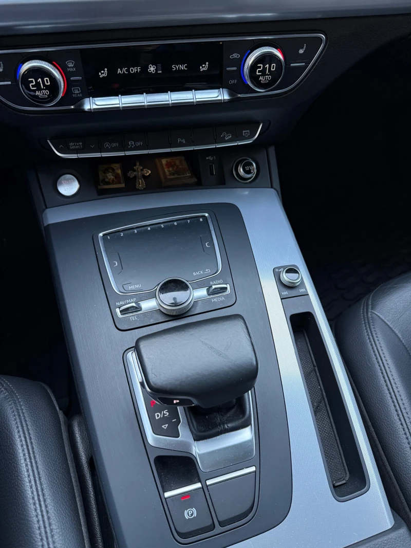 Audi Q5 2.0 TFSI, снимка 9 - Автомобили и джипове - 52909350