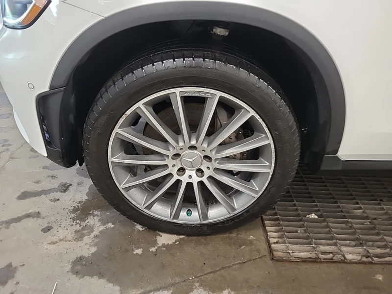 Mercedes-Benz GLC 300 COUPE CARFAX * ФИНАНСИРАНЕ, снимка 17 - Автомобили и джипове - 53079648