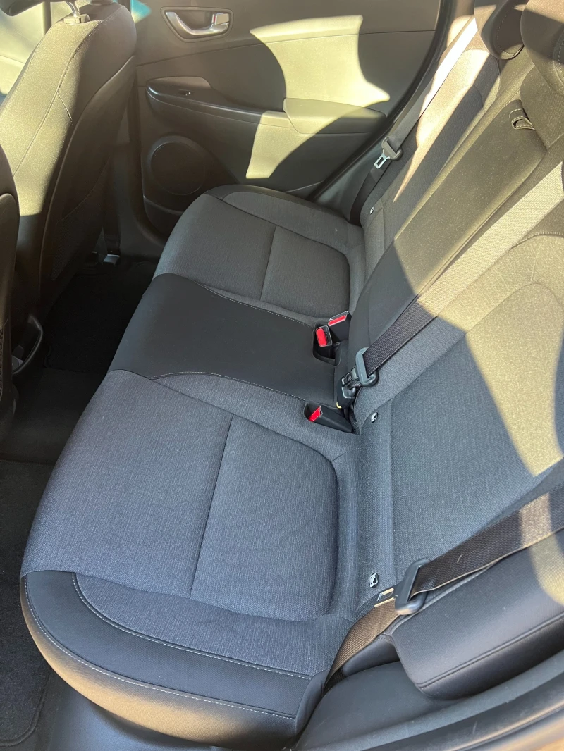 Hyundai Kona EV TREND, снимка 13 - Автомобили и джипове - 53247665