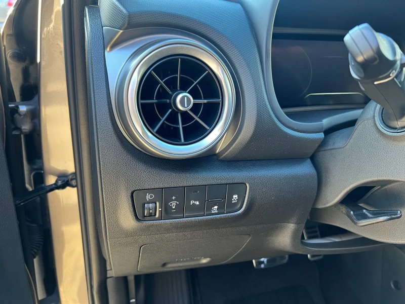 Hyundai Kona EV TREND, снимка 9 - Автомобили и джипове - 53247665