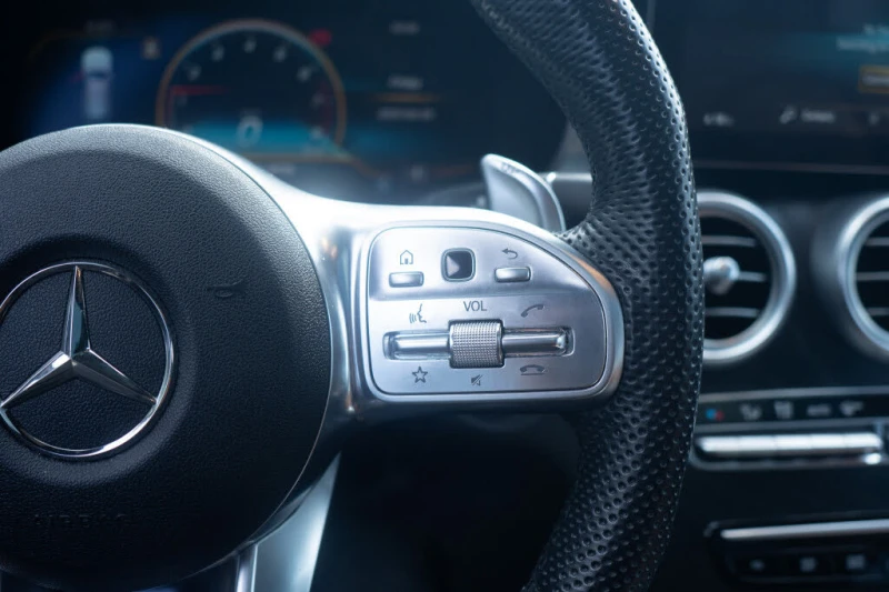 Mercedes-Benz GLC 4MATIC * AMG PKG * АвтоКредит* (ЦЕНА ДО БГ), снимка 9 - Автомобили и джипове - 53458594