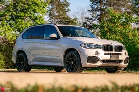 BMW X5 М ПАКЕТ * HEAD UP * ПАНОРАМА * CARFAX * , снимка 3 - Автомобили и джипове - 54777111