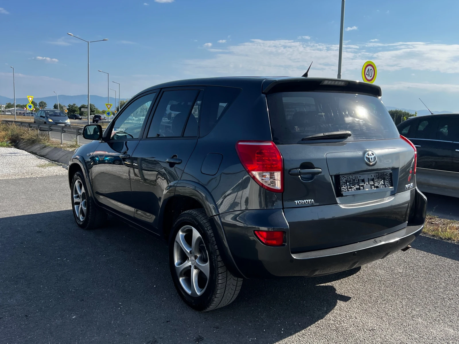 Toyota Rav4 ЛИЗИНГ-КОЖА-КЛИМА-4Х4-ДИЗЕЛ - изображение 5