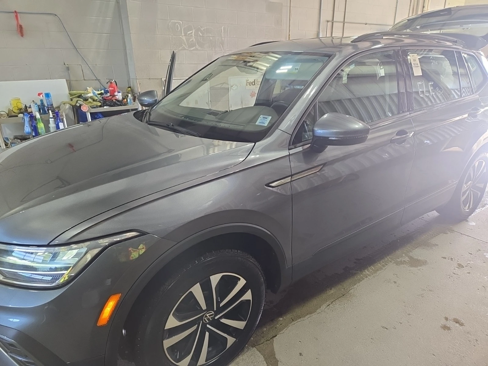 VW Tiguan S * * CARFAX * * АВТО КРЕДИТ * *  - изображение 2