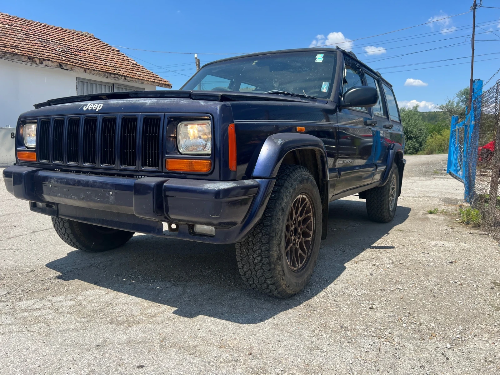 Jeep Cherokee 4.0  /   | Mobile.bg   1