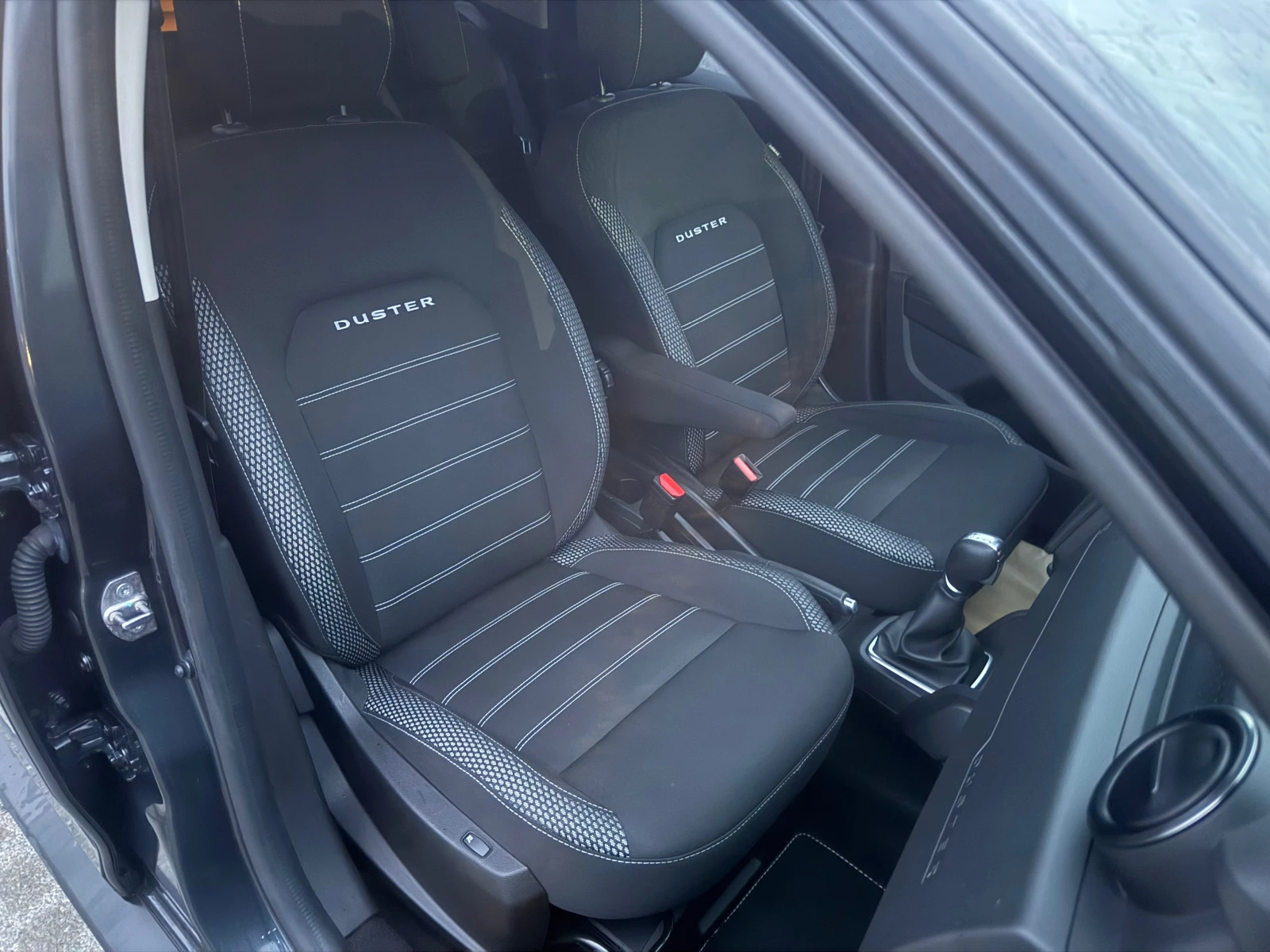 Dacia Duster 1.5 AUT. NAVI ШВЕЙЦАРИЯ - изображение 10