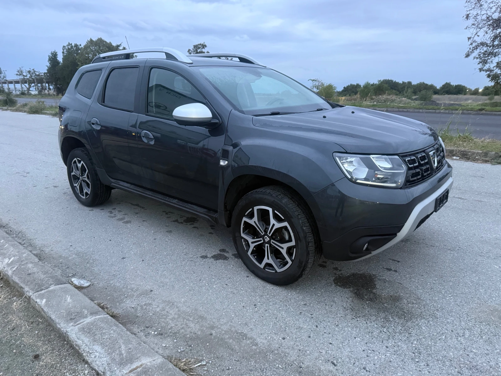 Dacia Duster 1.5 AUT. NAVI ШВЕЙЦАРИЯ - изображение 4