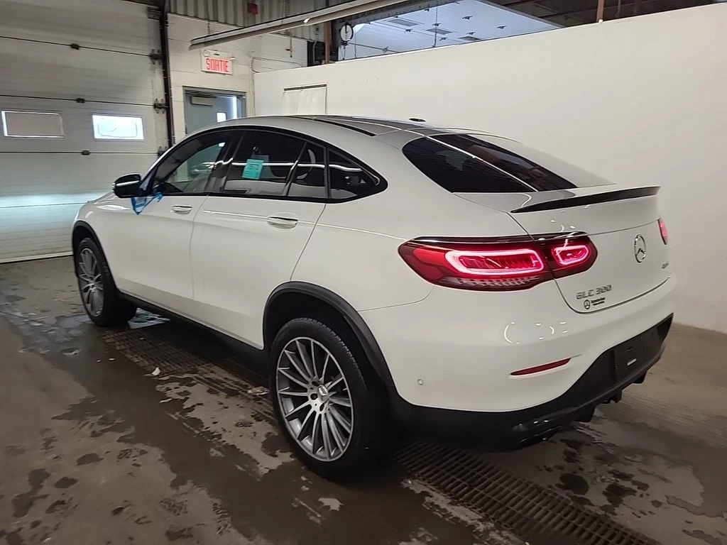 Mercedes-Benz GLC 300 COUPE CARFAX * ФИНАНСИРАНЕ - изображение 4