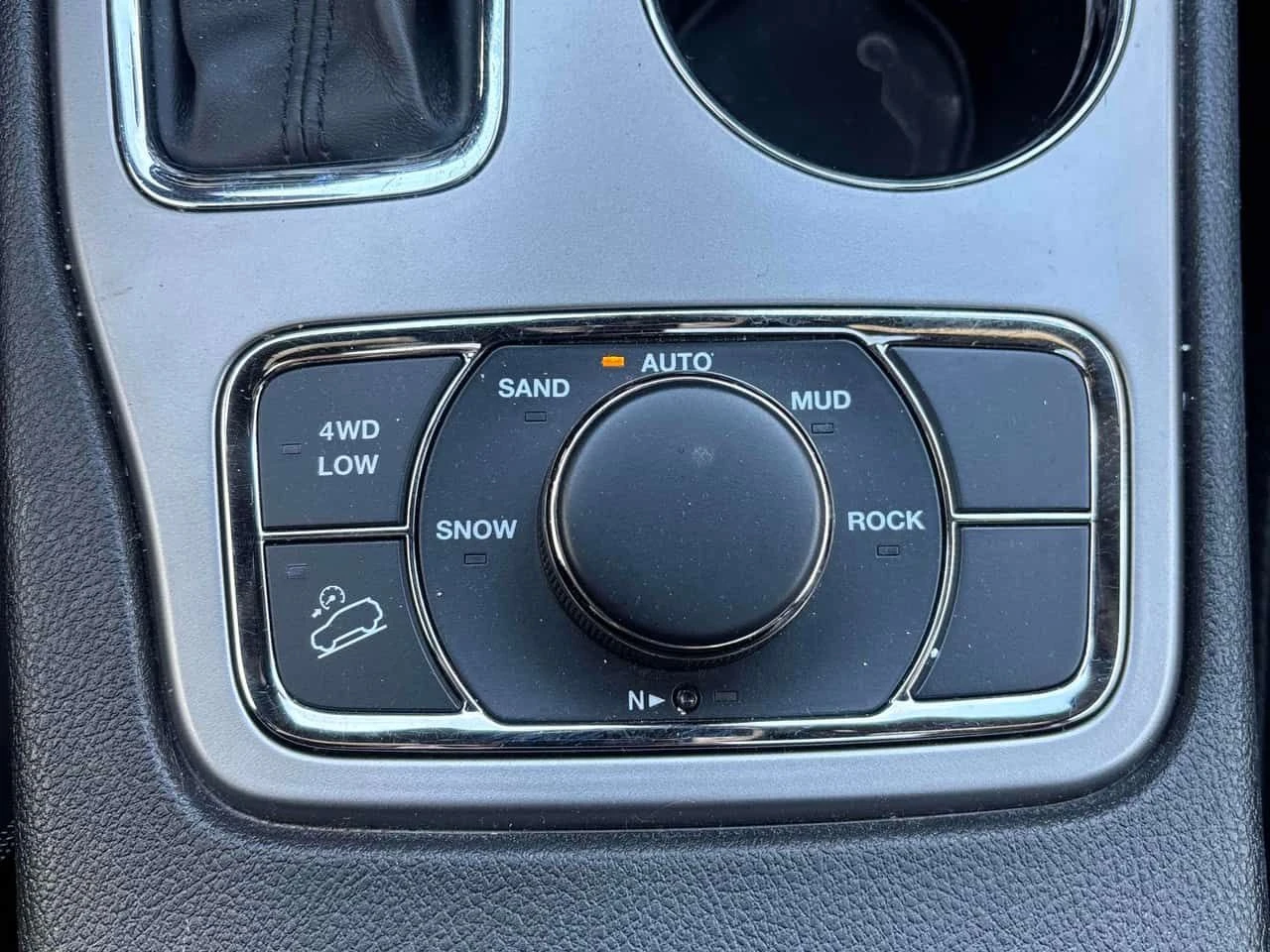 Jeep Grand cherokee * CARFAX * ���� �� �� | Mobile.bg � ����������� 11