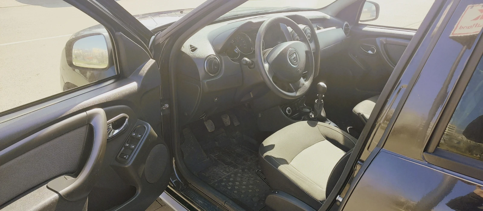 Dacia Duster Laureate, снимка 7 - Автомобили и джипове - 53749140