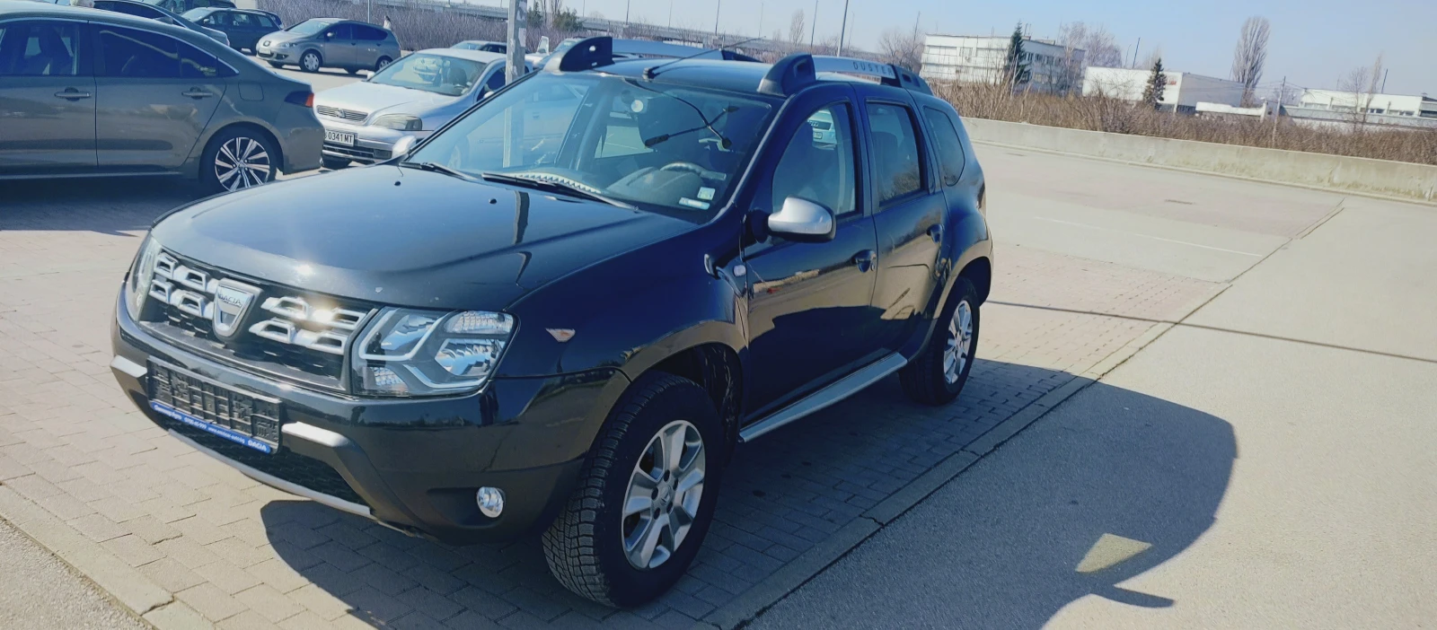 Dacia Duster Laureate, снимка 6 - Автомобили и джипове - 53749140