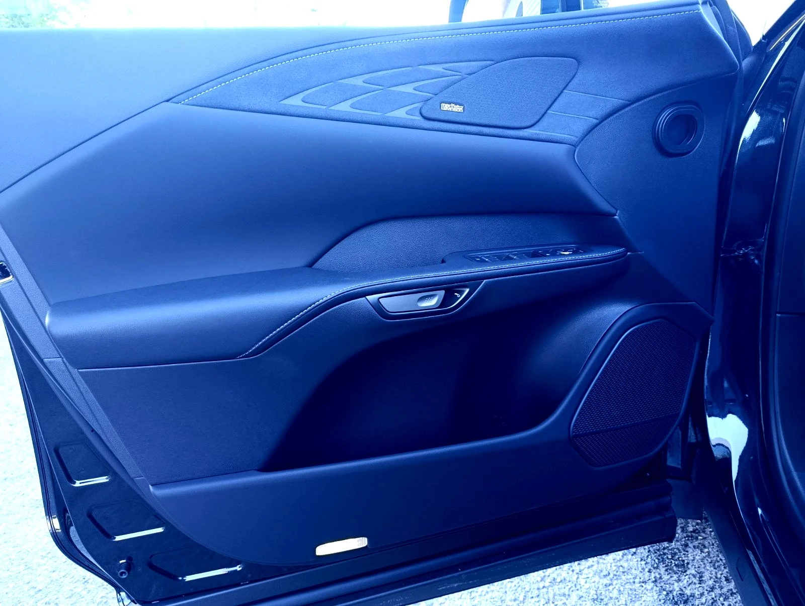 Lexus RX 350h Luxury Line E-Four В Гаранция до 03/2036, снимка 2 - Автомобили и джипове - 53894293