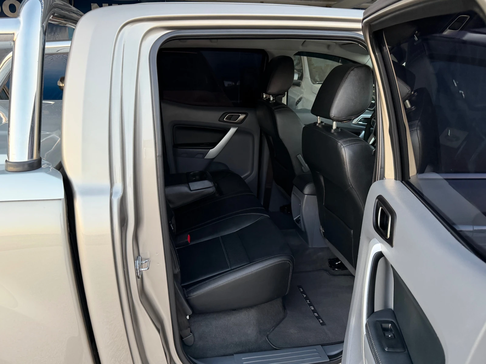 Ford Ranger 3.2 Автомат, снимка 13 - Автомобили и джипове - 55111800