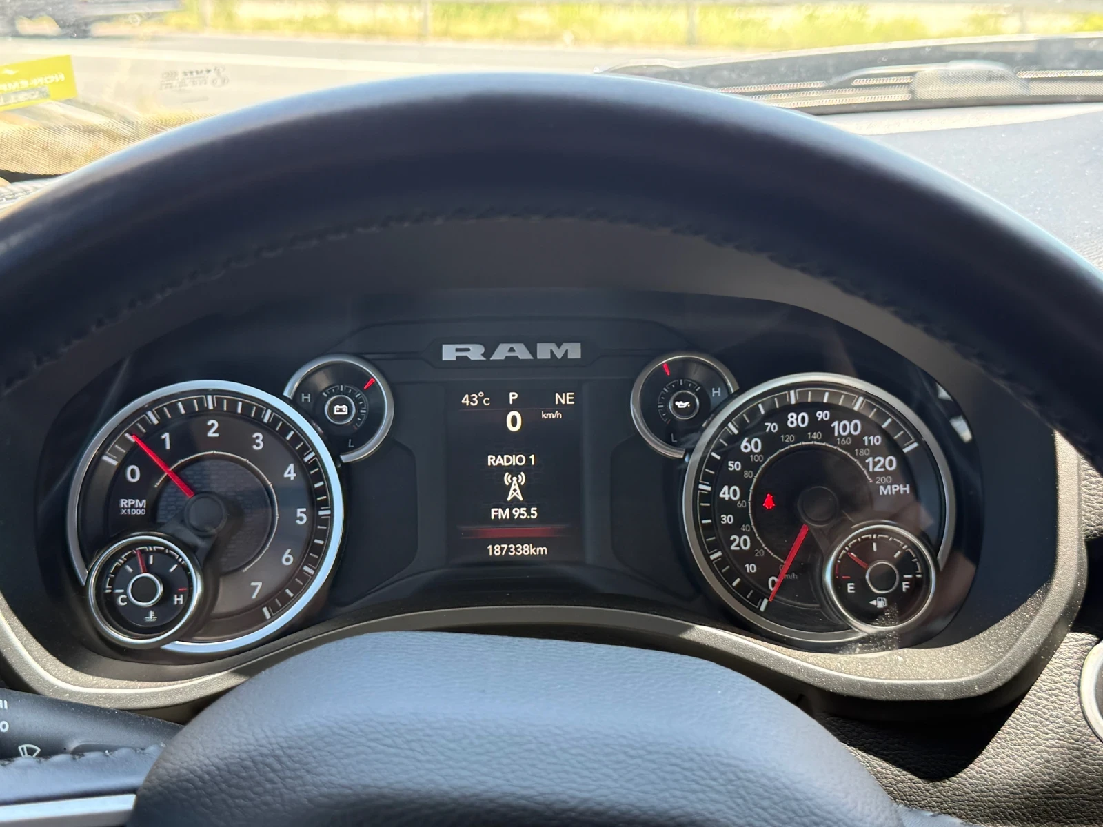 Dodge RAM 1500 5.7 BIGHORN 4X4, снимка 8 - Автомобили и джипове - 55236159