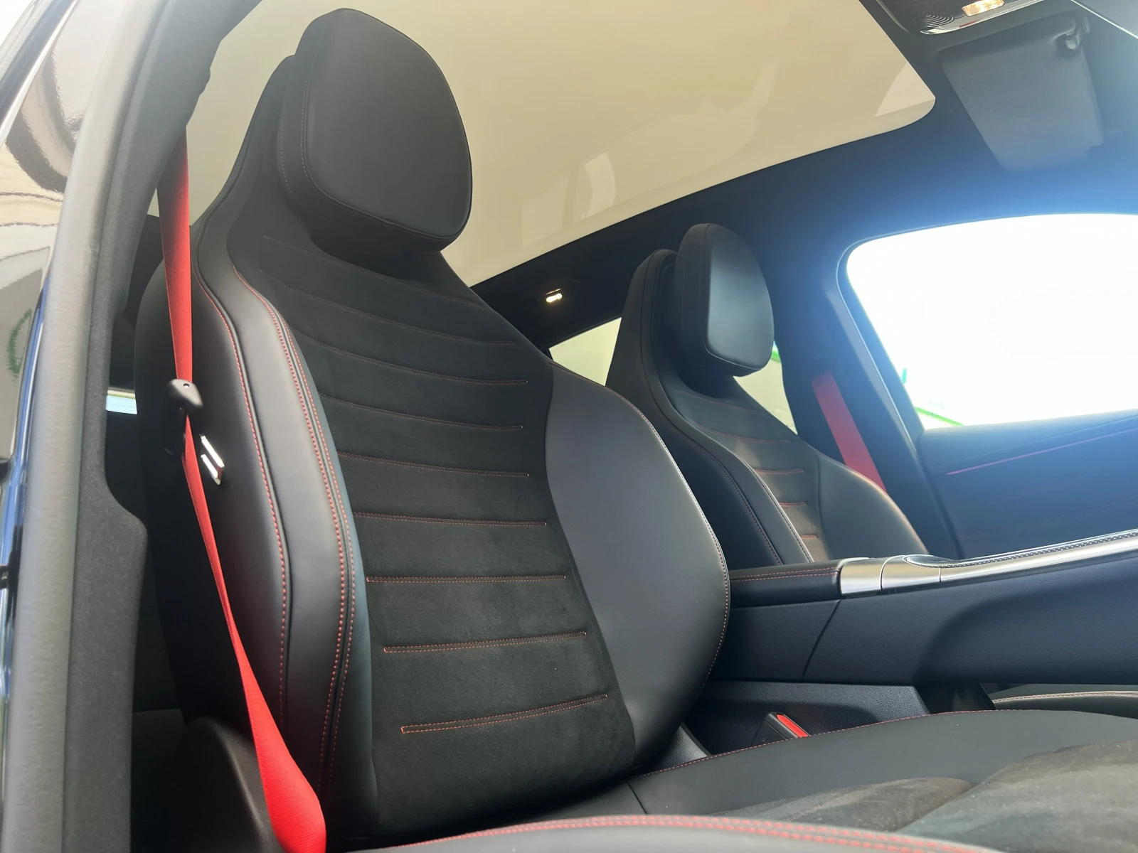 Mercedes-Benz GLC 400/ AMG/ 4M/ SKY CONTROL/ SUPERSCREEN/ NIGHT PACK, снимка 15 - Автомобили и джипове - 55537180
