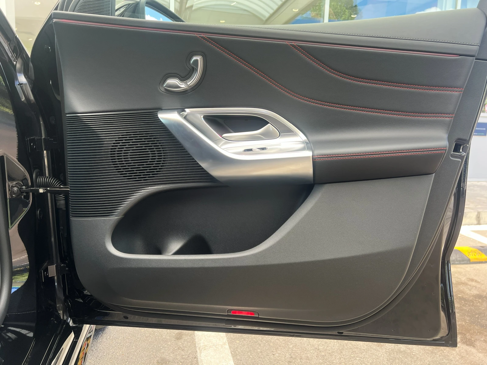 Mercedes-Benz GLC 400/ AMG/ 4M/ SKY CONTROL/ SUPERSCREEN/ NIGHT PACK, снимка 14 - Автомобили и джипове - 55537180
