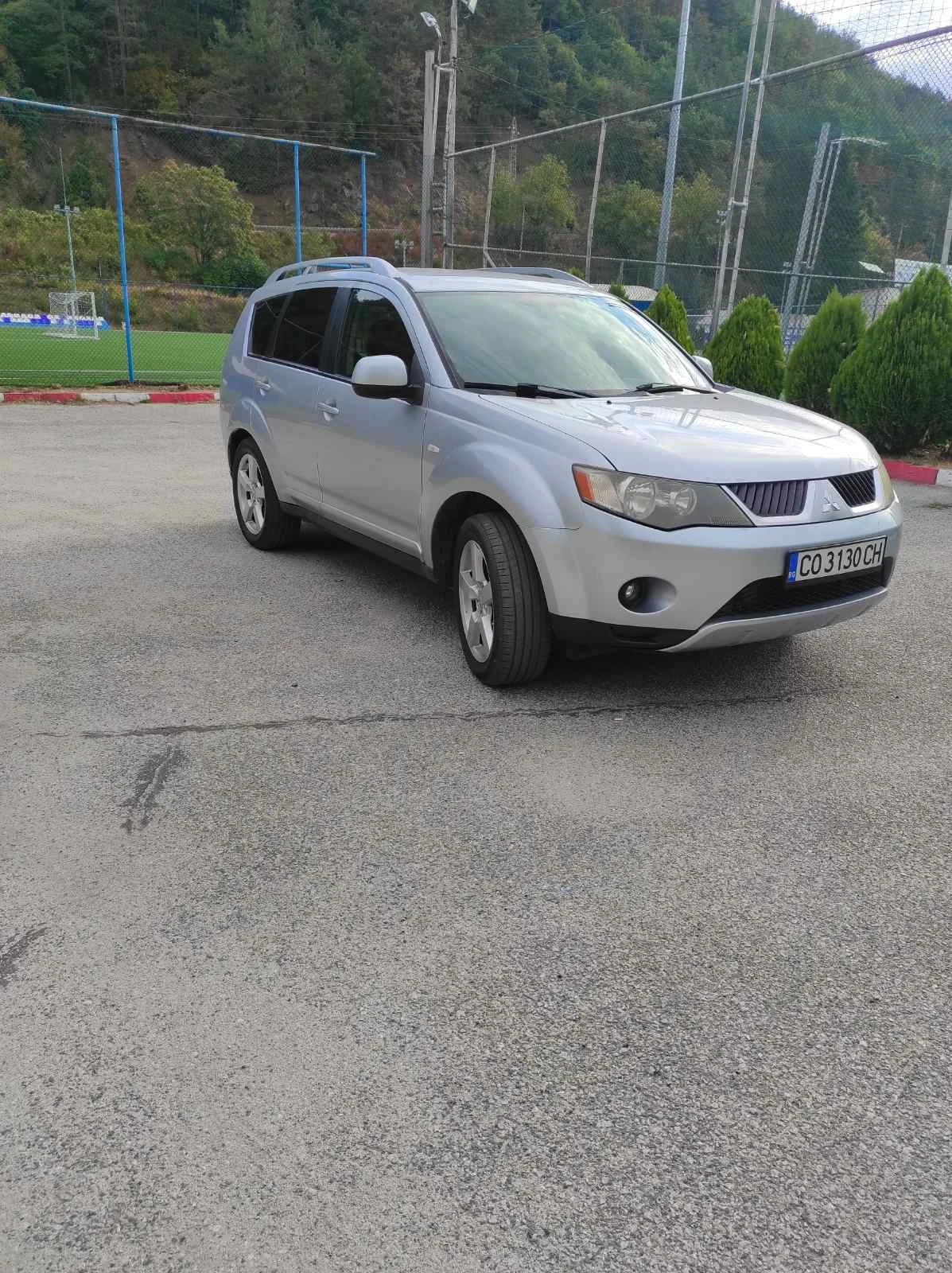 Mitsubishi Outlander, снимка 3 - Автомобили и джипове - 56137327
