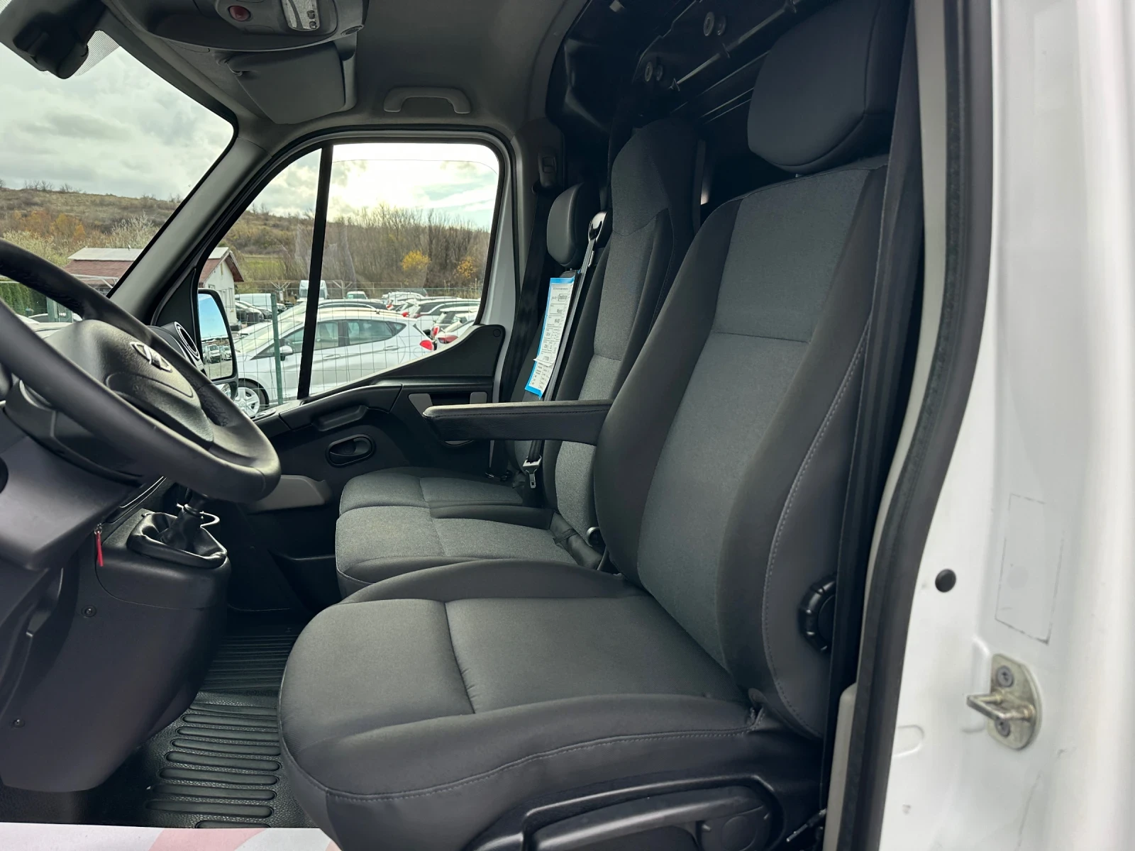 Nissan NV400 2.3  - изображение 8