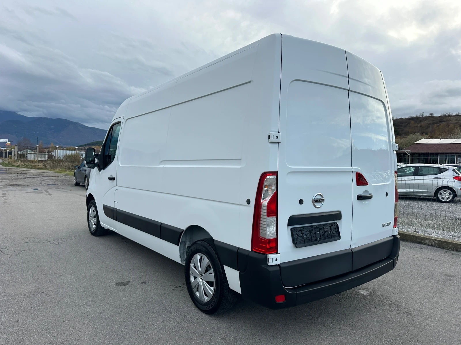 Nissan NV400 2.3  - изображение 2