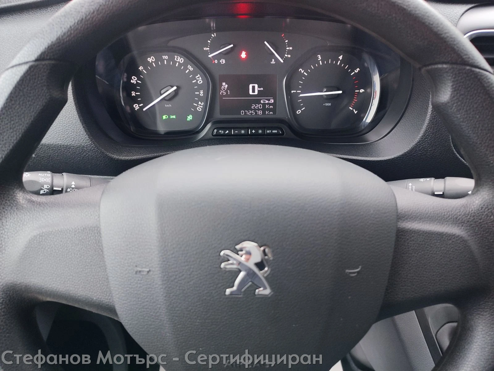 Peugeot Expert L3H1 Premium 2.0 Diesel (122hp) MT6 - изображение 9