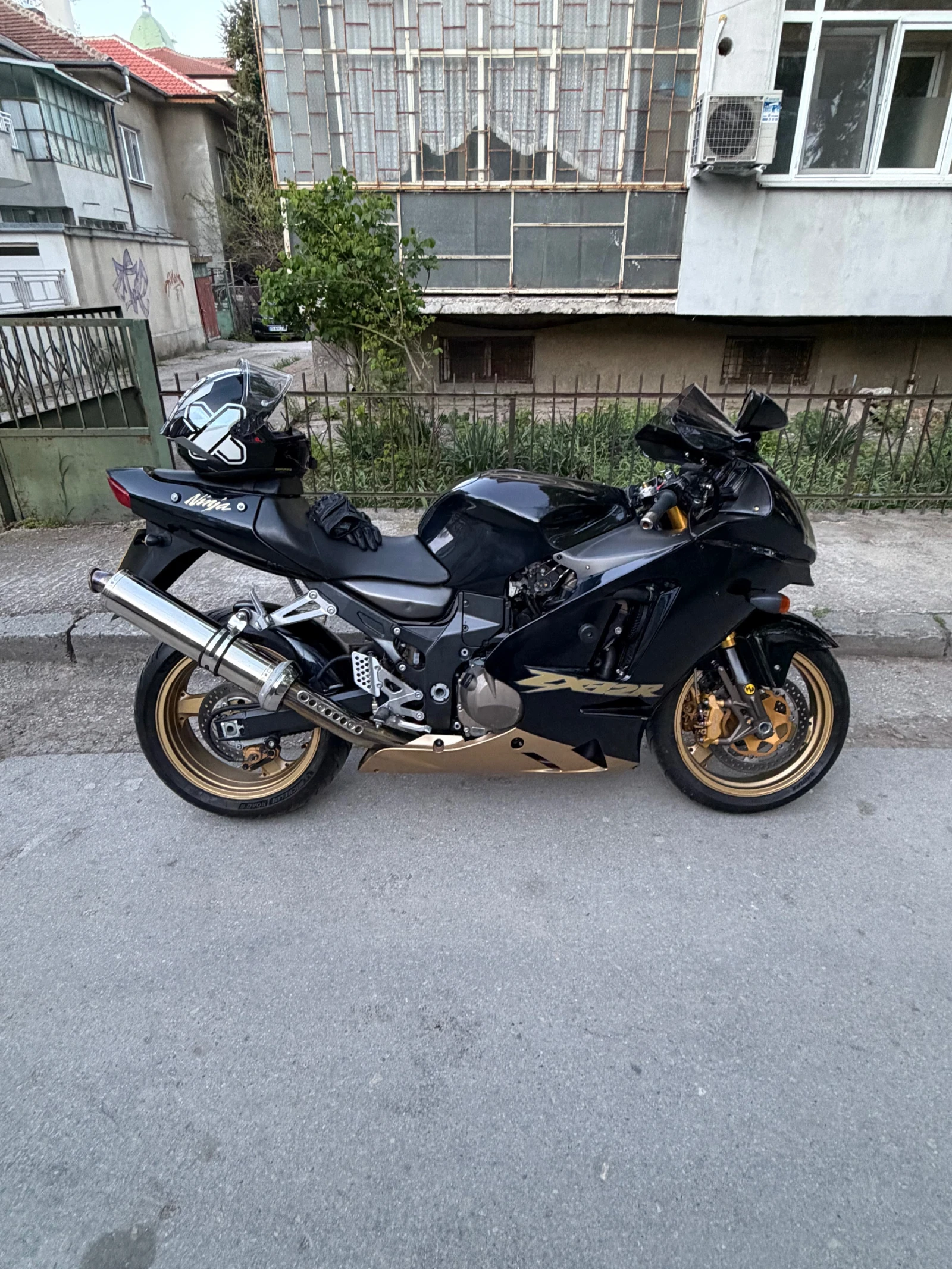 Kawasaki Zxr ZX12R !!! 19 000км !!!, снимка 2 - Мотоциклети и мототехника - 55034428
