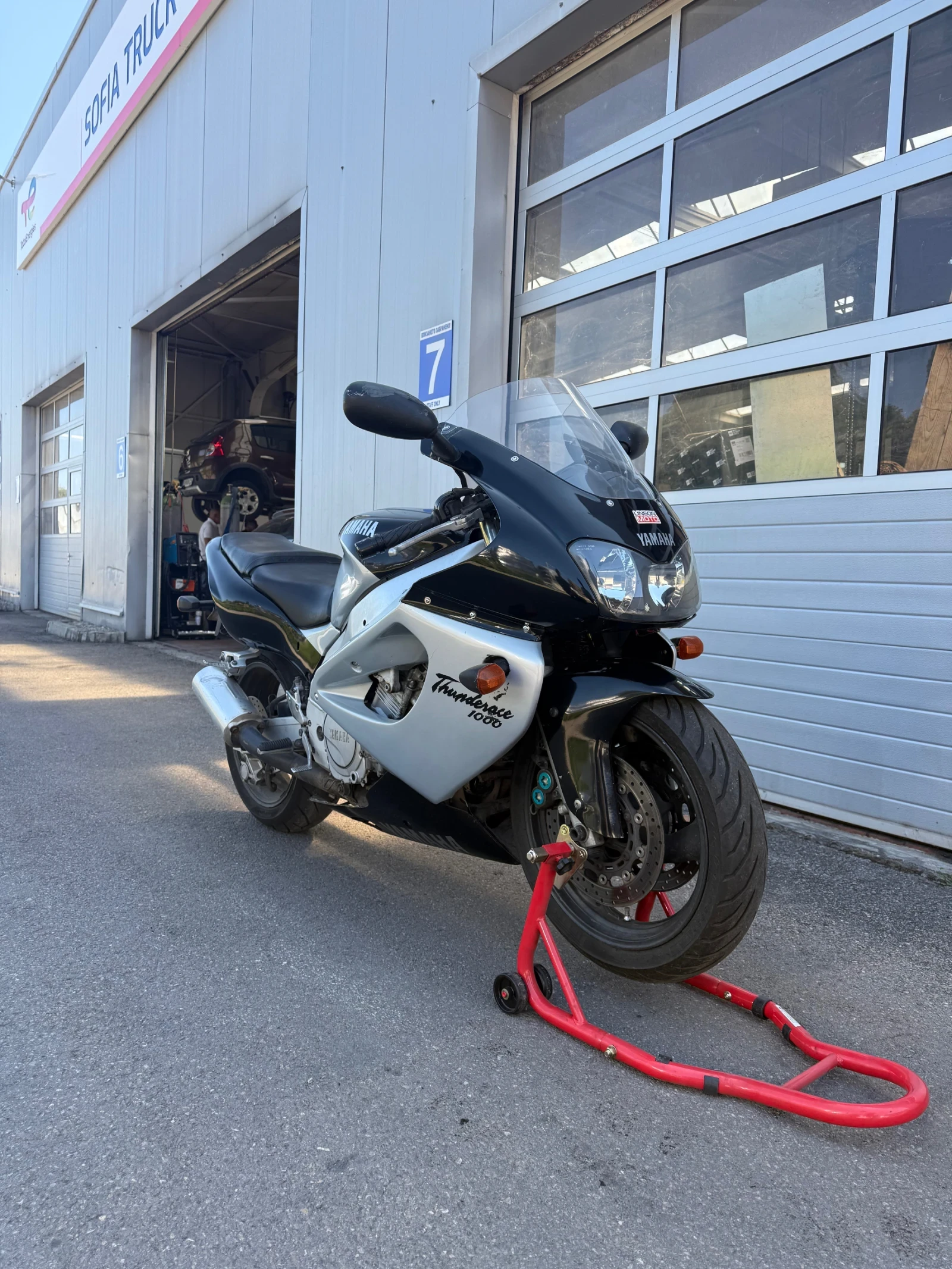 Yamaha Yzf