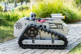 Самоходна пръскачка Друга марка БУНТ АГРО, снимка 4