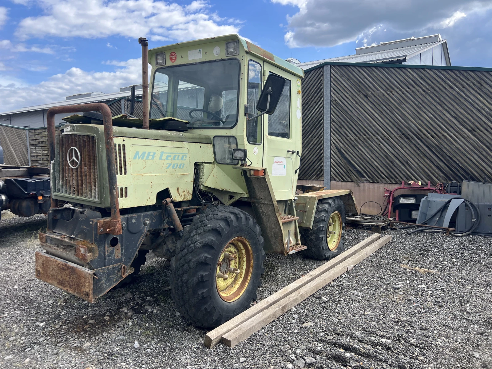 Специализирани машини Машини за дърводобив МВ trac700, Нов внос, , , снимка 1