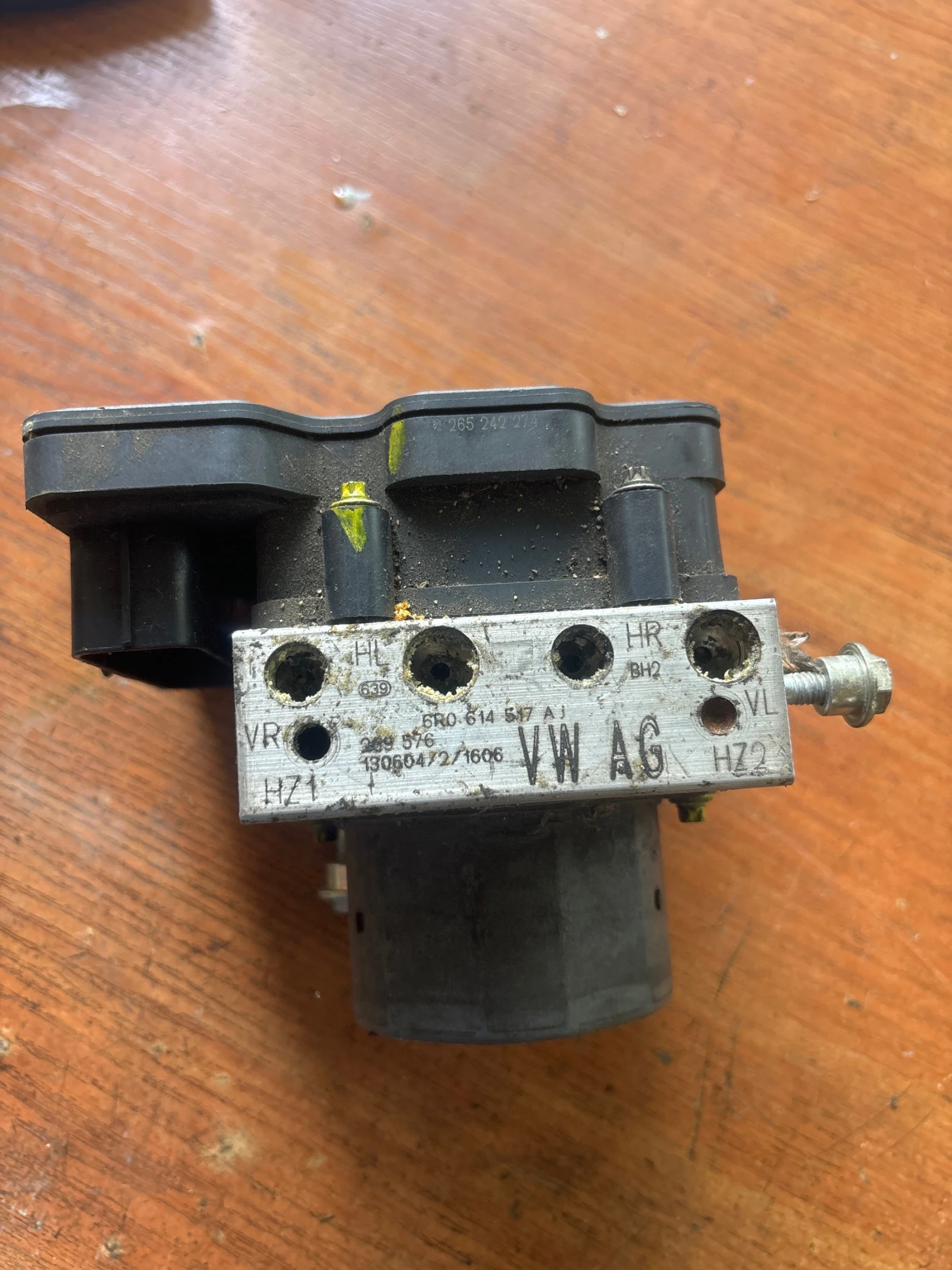 ABS  VW Polo 2014 1.2 tdi 6R0 614 517 AJ | Mobile.bg   2