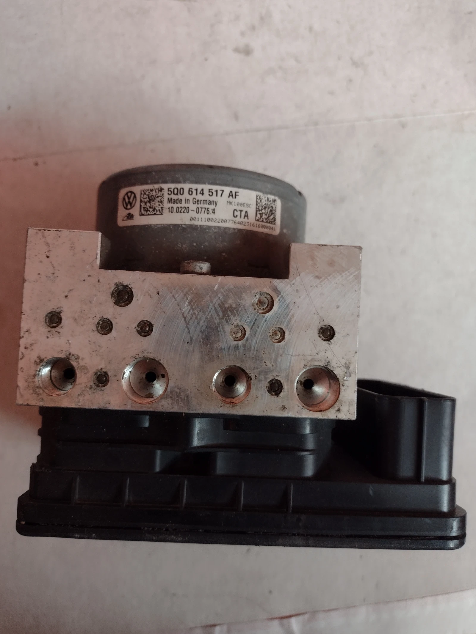 5Q0 614 517 AF   ABS ����� SKODA OCTAVIA III, SEAT LEON III 2.0 TDI 5Q0614517AF | Mobile.bg � ����������� 4