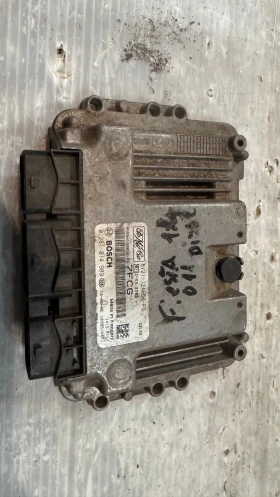        / ECU /    Ford Fiesta - 0281014989 /  8V21-12A650-PG
