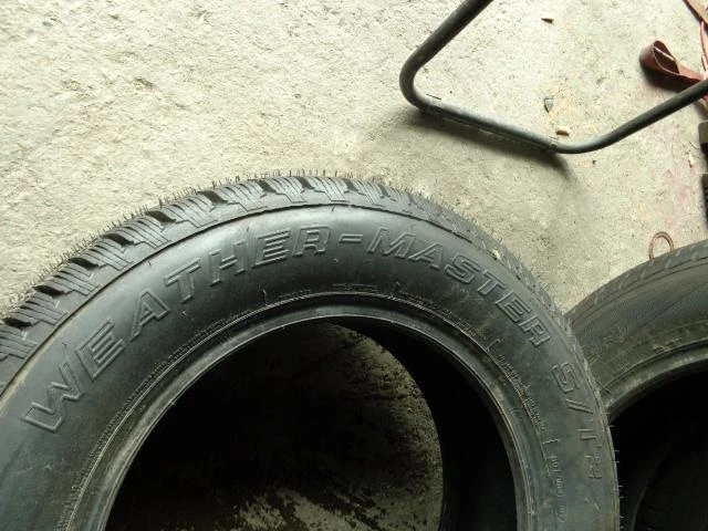 Гуми Всесезонни 215/65R16, снимка 11 - Гуми и джанти - 10812700