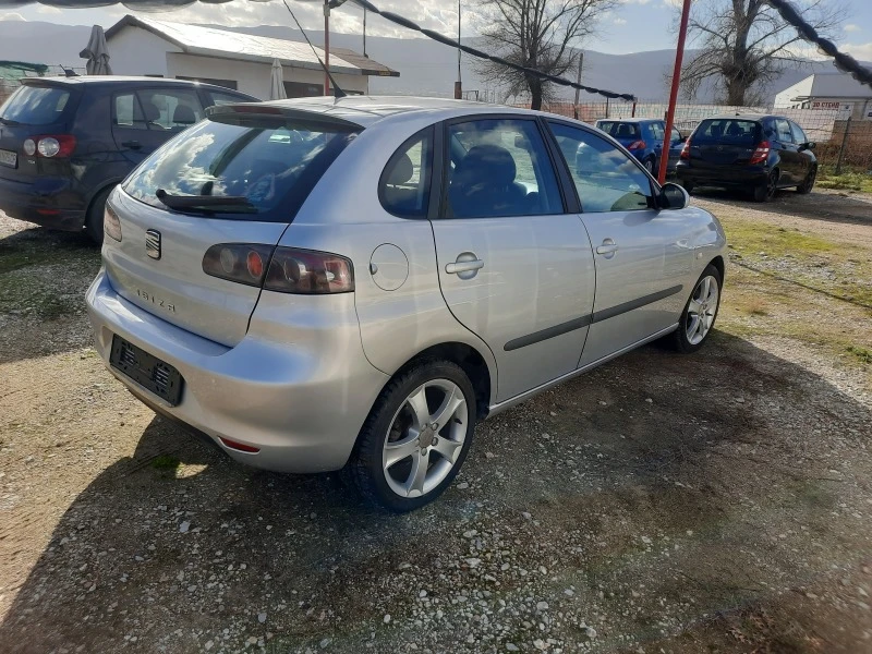 Seat Ibiza 1.4, снимка 7 - Автомобили и джипове - 47188717