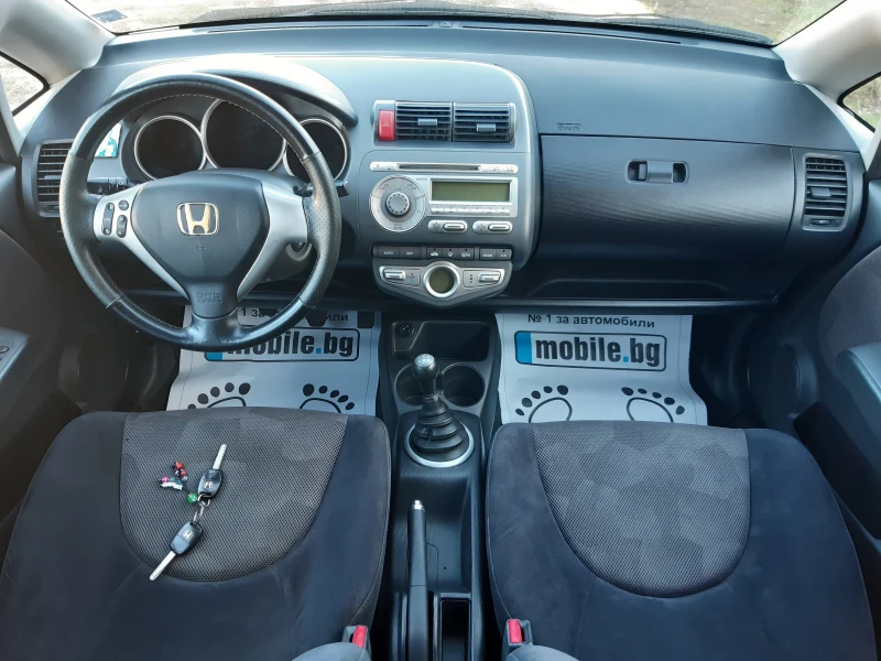 Honda Jazz 1.4 кубика , снимка 15 - Автомобили и джипове - 47513685