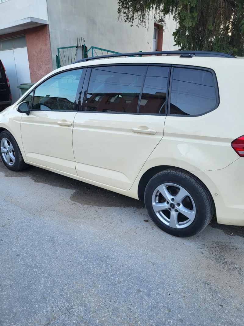 VW Touran 2.0 TDI , снимка 5 - Автомобили и джипове - 47868420