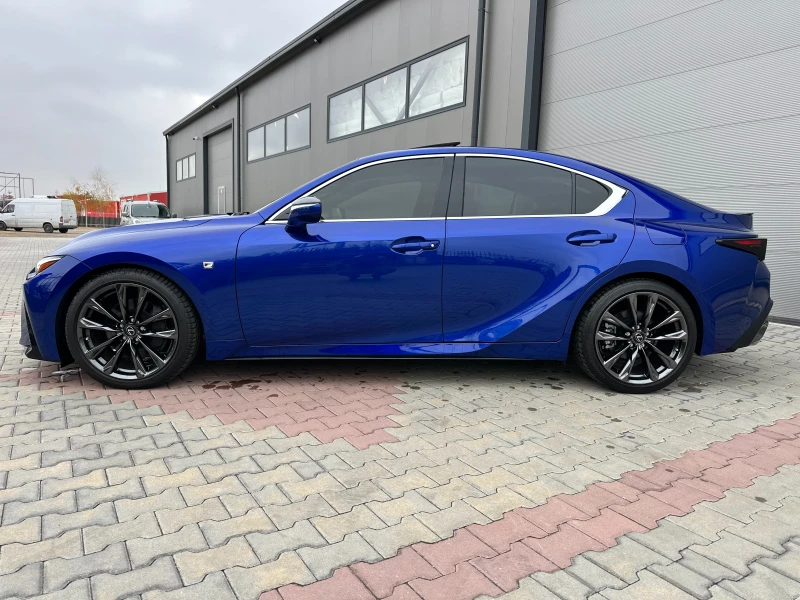 Lexus IS 350 F-SPORT 17000km!!!, снимка 3 - Автомобили и джипове - 48398181